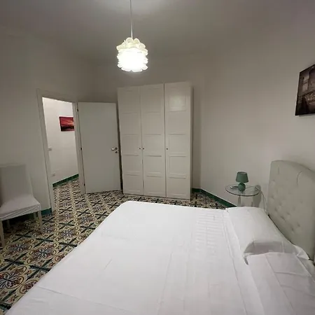 E Flat Park And Pool Casa vacanze *