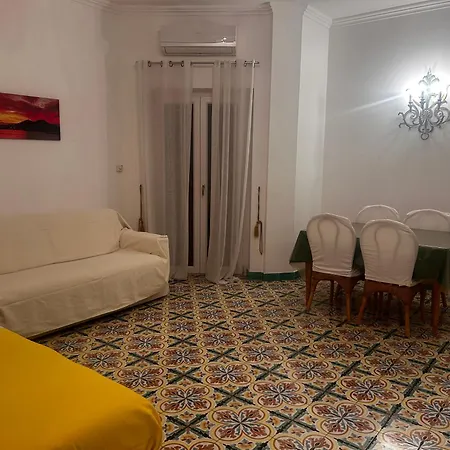 E Flat Park And Pool Tatil Evi