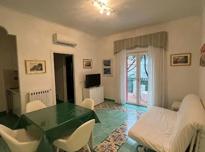 E Flat Park And Pool Tatil Evi *